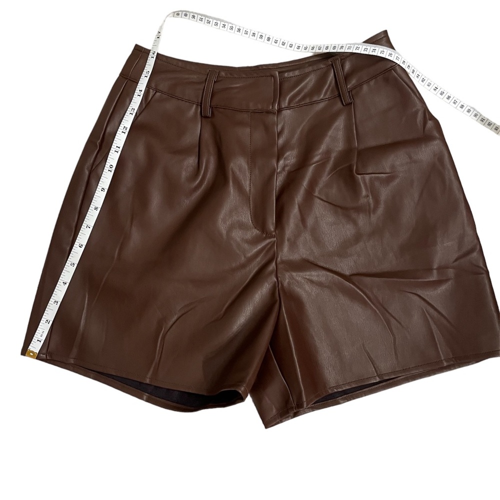 Crescent Chocolate Brown Faux Leather Highrise
Shorts Size M - Picture 4 of 8